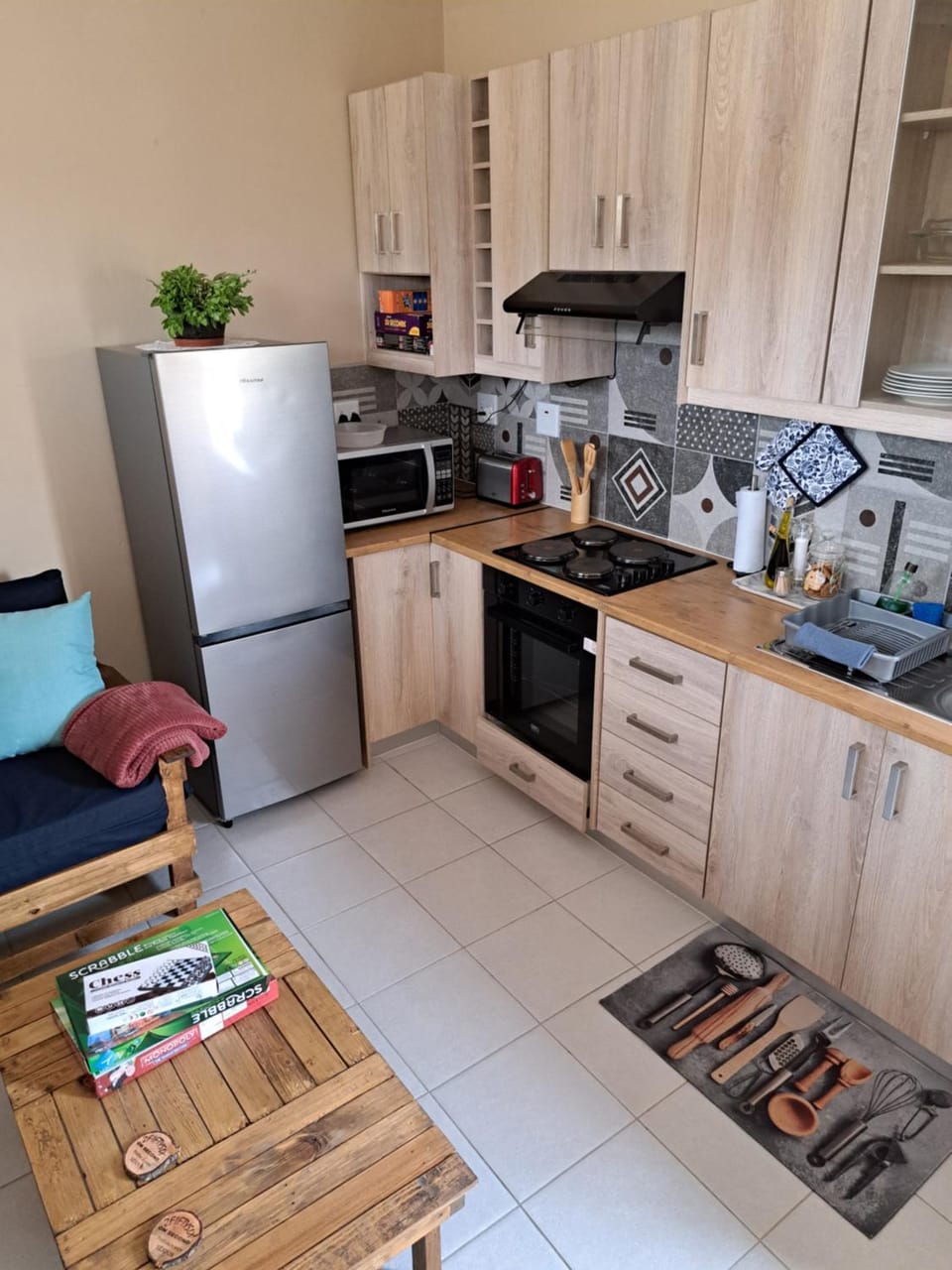 Kitchen or kitchenette, kitchen