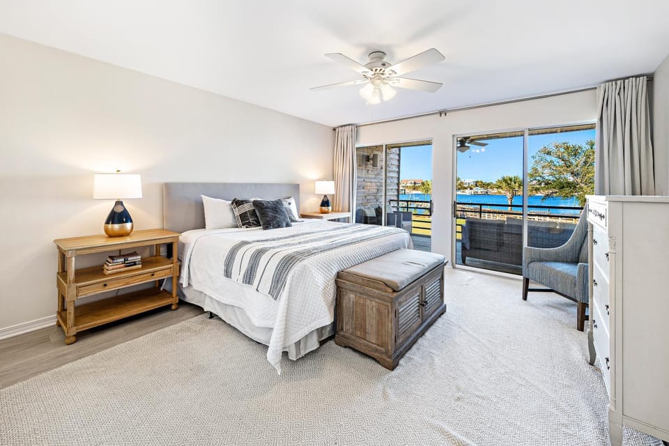 Needle Rush Point Unit E11 House in Ono Island