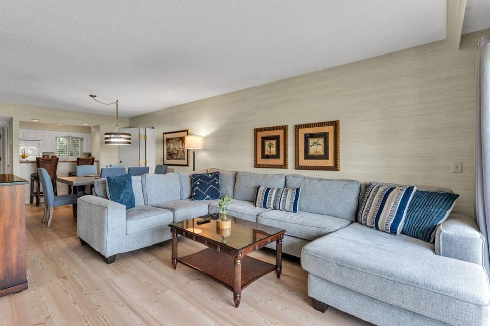 Executive Suite - Golf Course Views House in Wesley Chapel