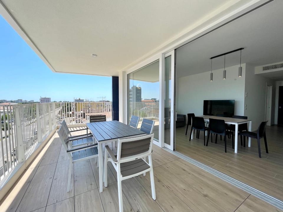 Balcony/Terrace, Dining area