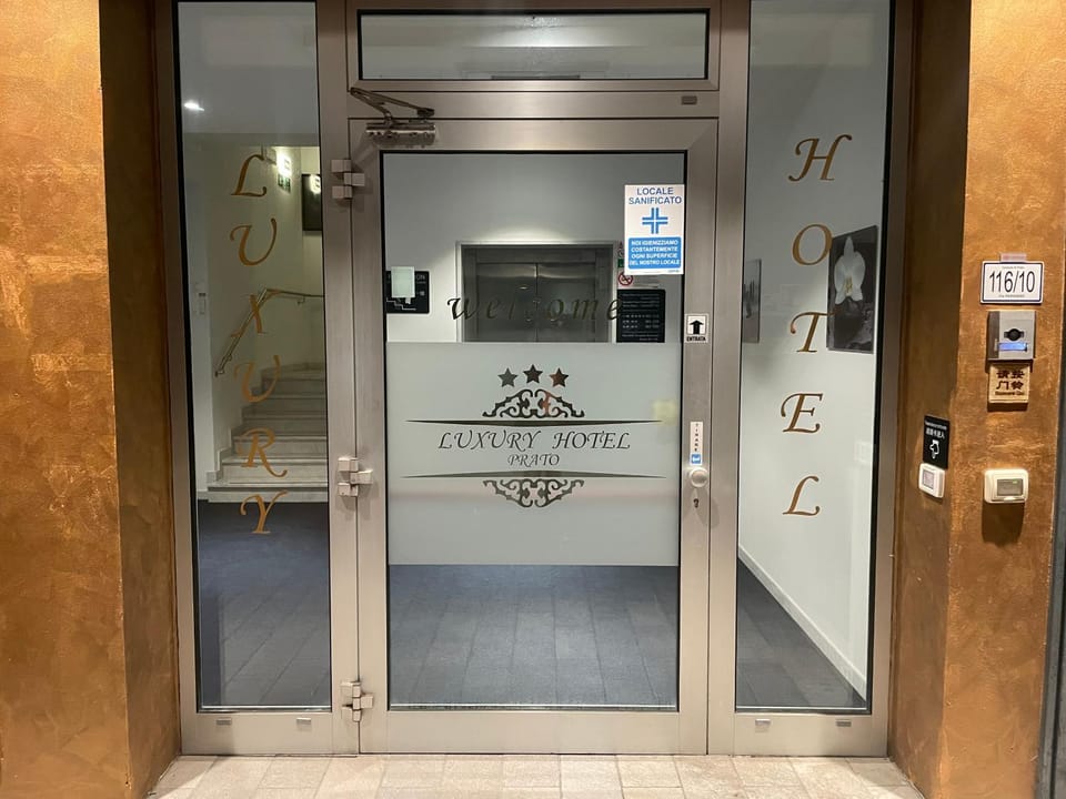 HotelLuxuryPrato Hotel in Prato