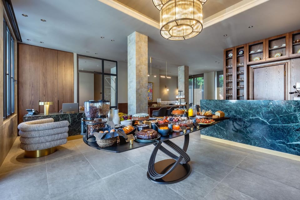 Lobby or reception, Breakfast