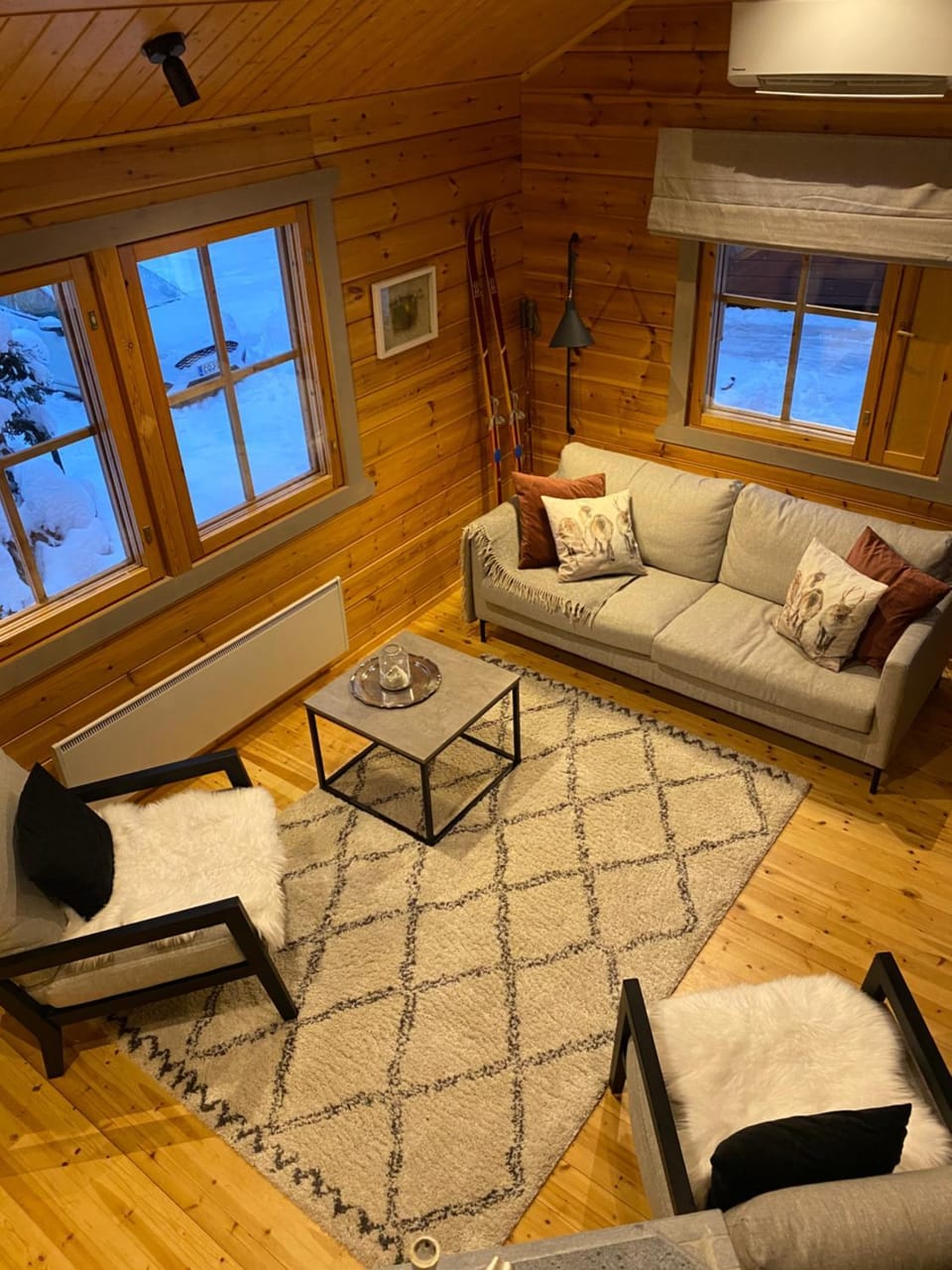 Living room, Seating area
