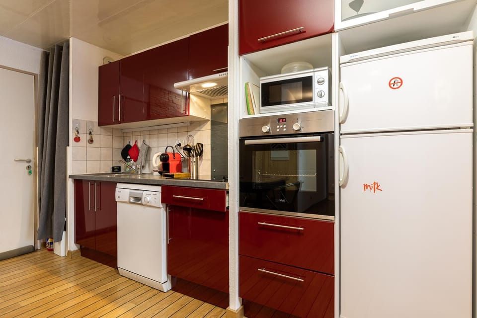 Kitchen or kitchenette