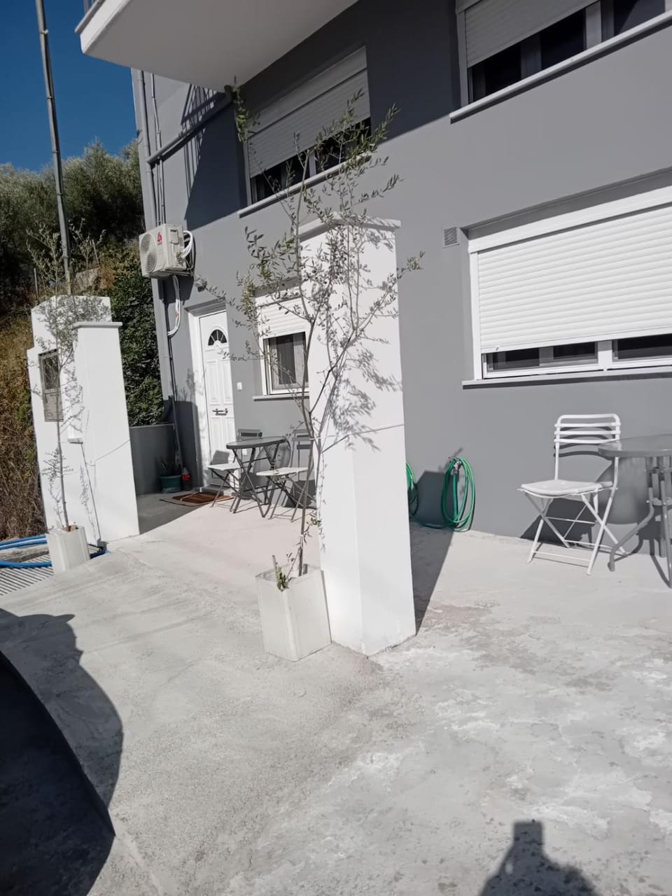 Property building, Day