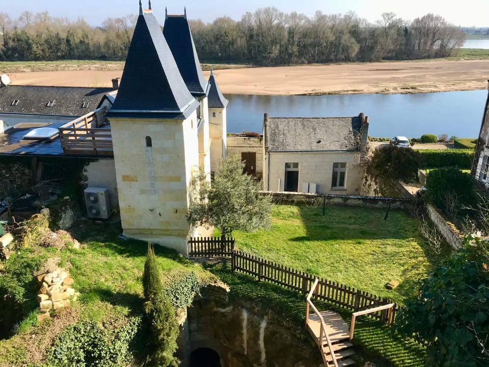 Property building, Garden view
