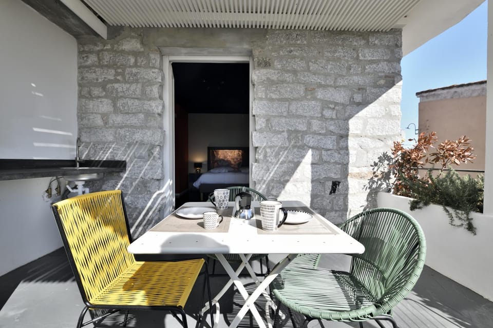 Day, Balcony/Terrace, Living room, Dining area