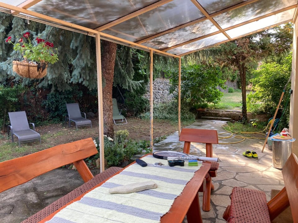Garden, Seating area