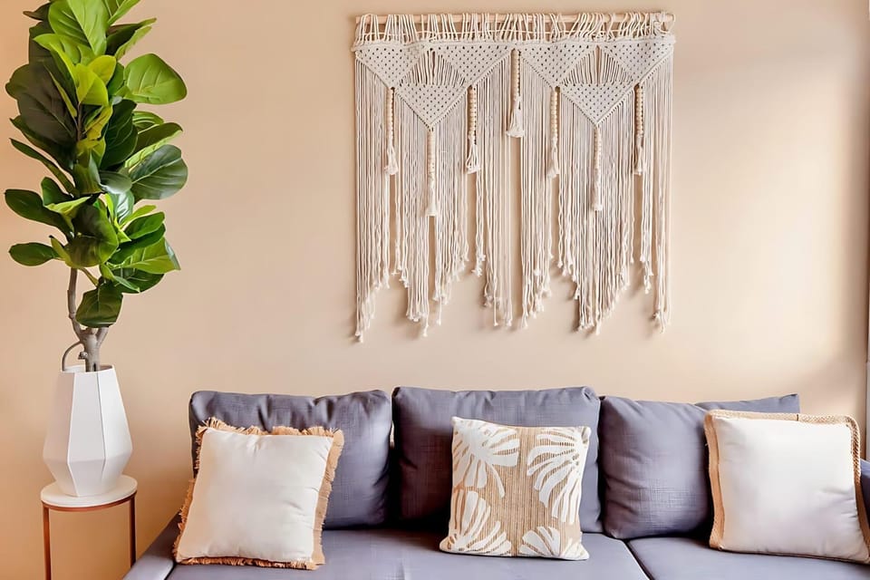 Living room, Decorative detail, Seating area