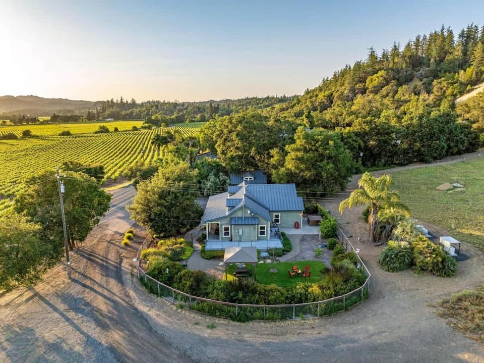 Santini Farmhouse With Tastings Included House in Russian River
