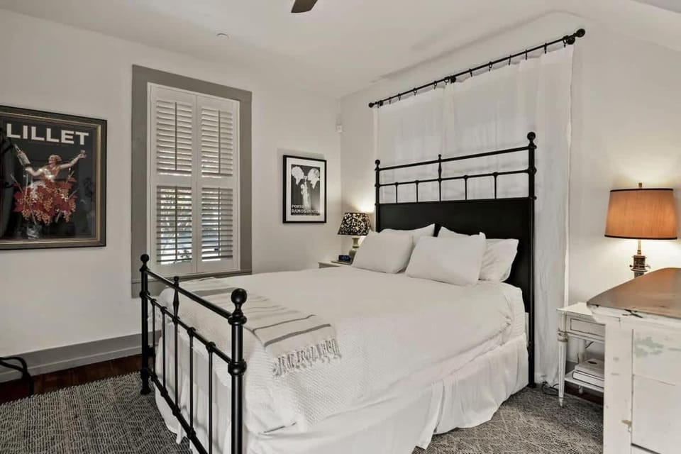 Hbg Plaza Gem - Hot Tub & Wine Tastings Included House in Healdsburg