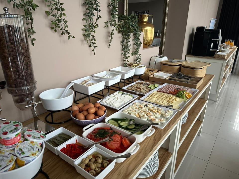 Buffet breakfast