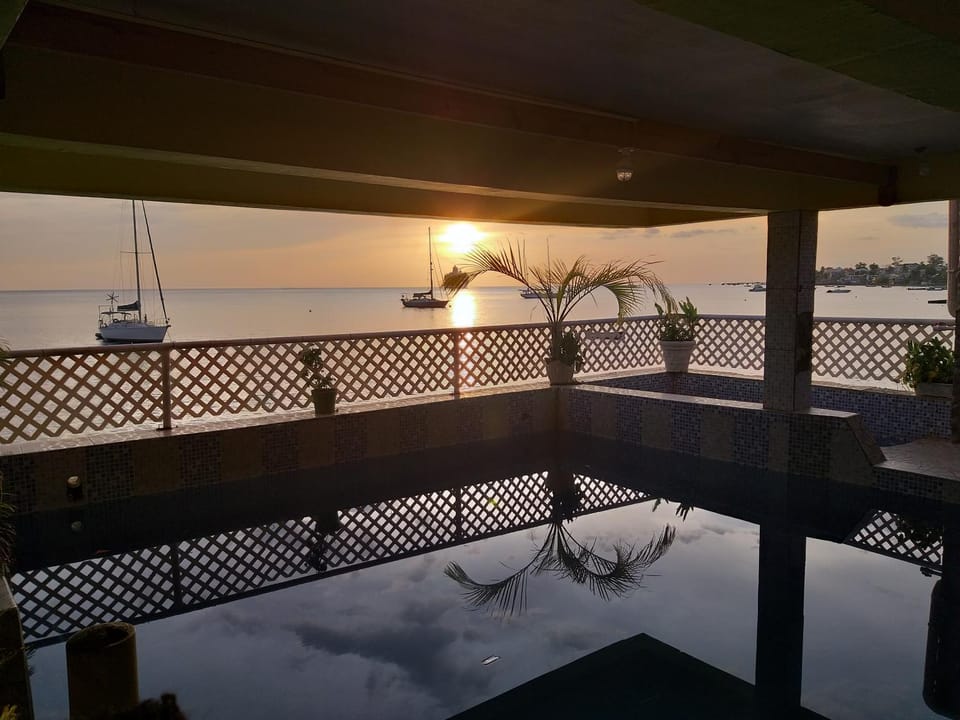 Sunset, Internal: Not applicable to any particular room