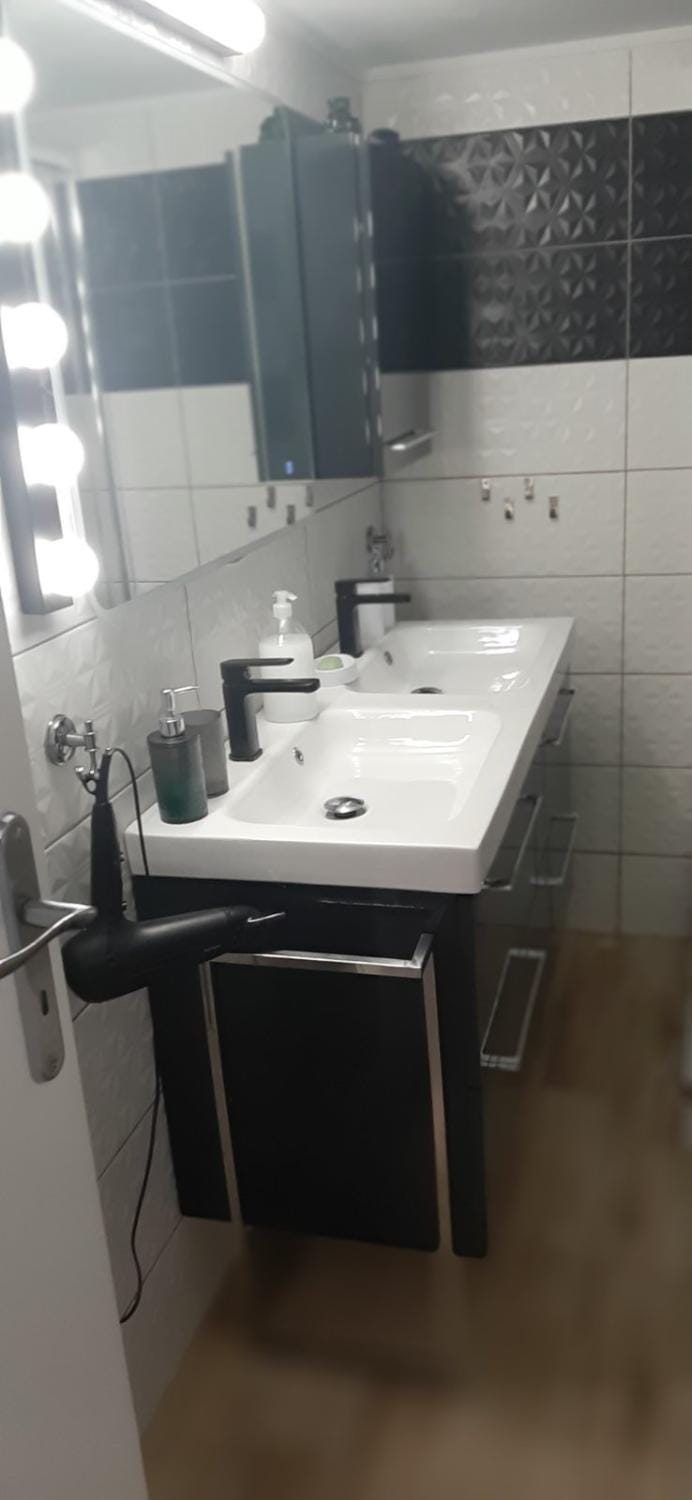 Stylish apartment close to Rafina port Apartment in East Attica Regional Unit, Greece