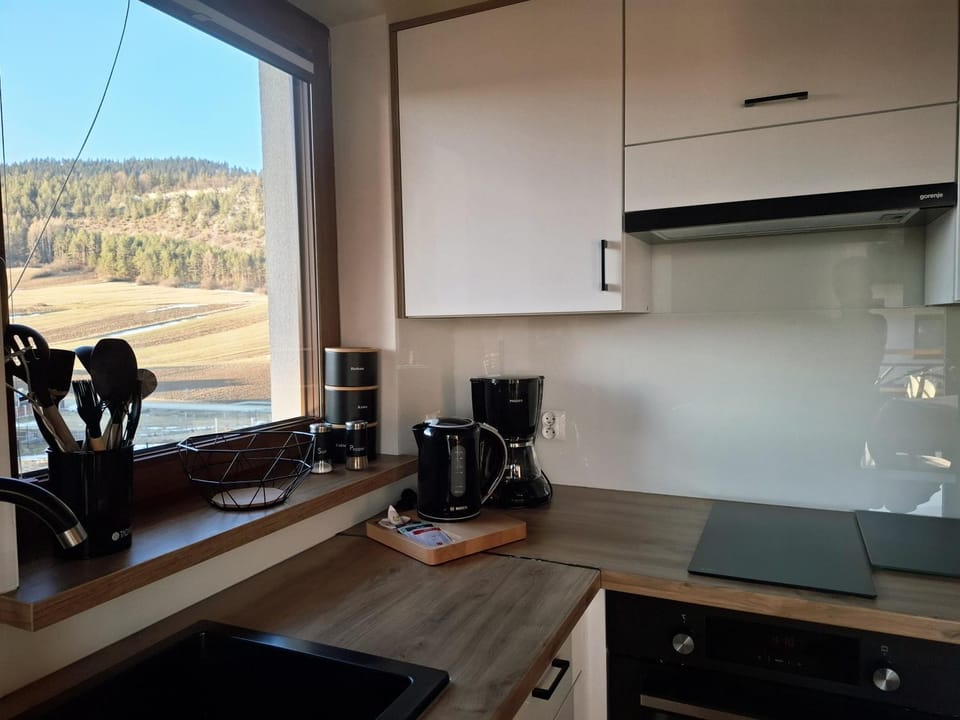 Coffee/tea facilities, Kitchen or kitchenette