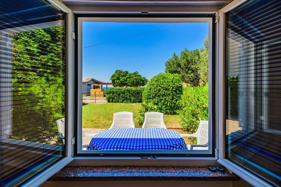 Balcony/Terrace, Garden view