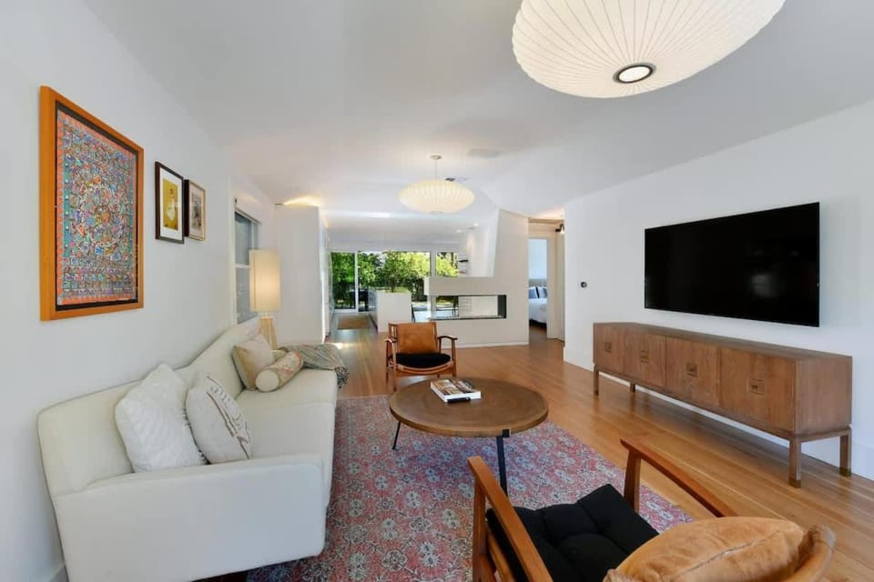 Fitch St Escape - Wine Tastings Included House in Healdsburg