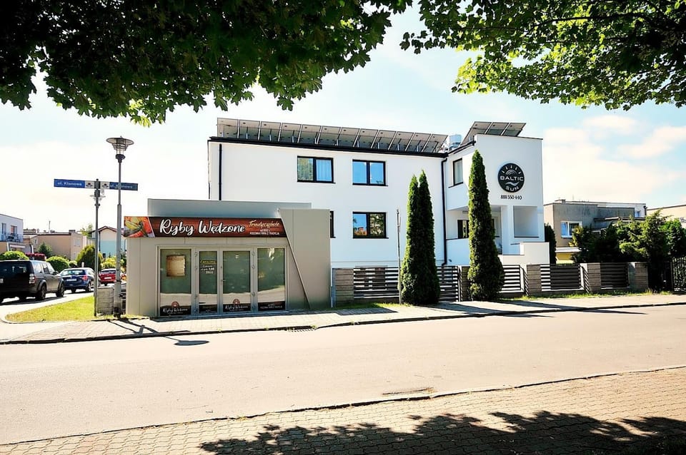 Property building, Facade/entrance, Property logo or sign