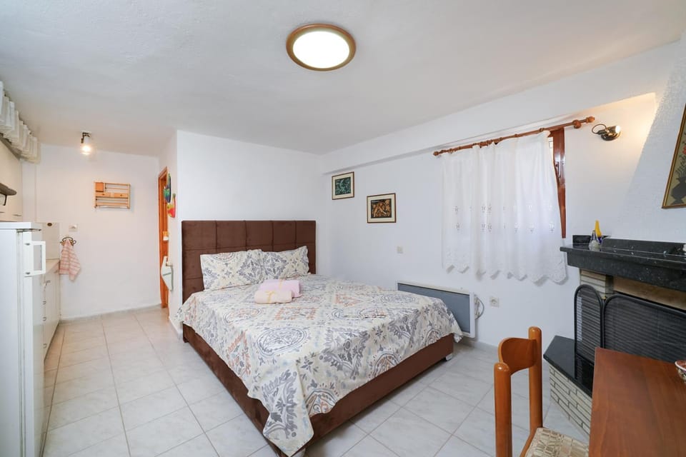 The square Apartment in Thasos