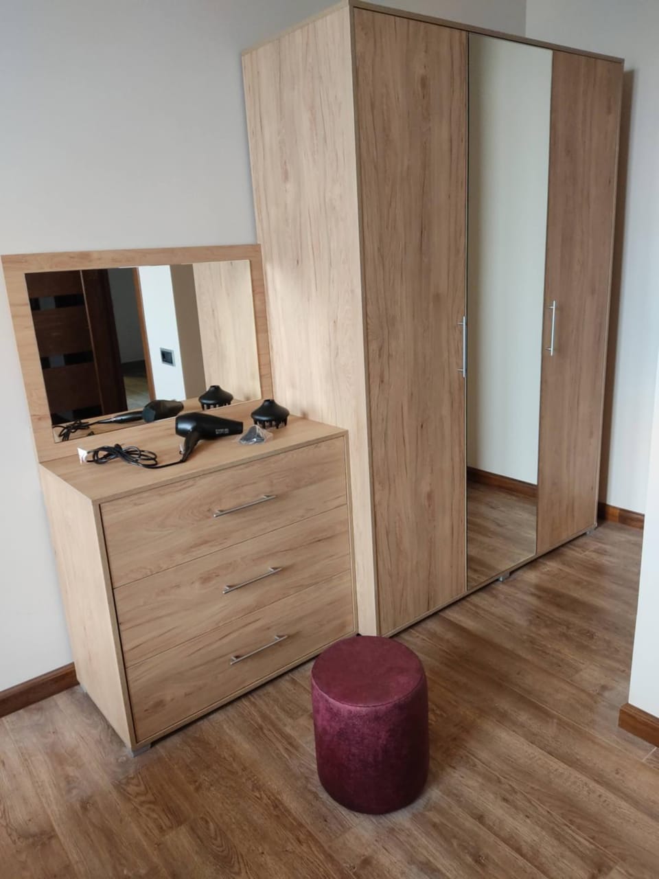 Bedroom, wardrobe