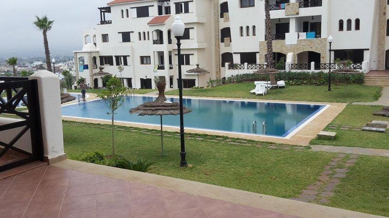 Appartement en résidence LILACS GARDEN avec CLIM et WIFI Apartment in Tangier-Tétouan-Al Hoceima