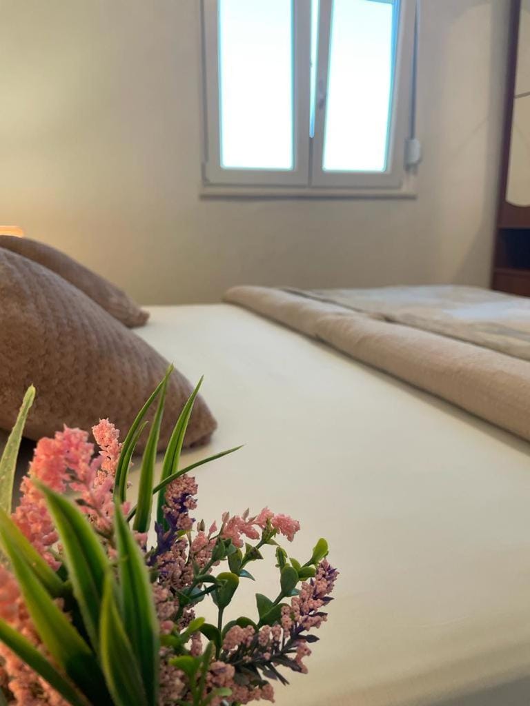 TV and multimedia, Spa and wellness centre/facilities, Bedroom, Family, air conditioner, air conditioner