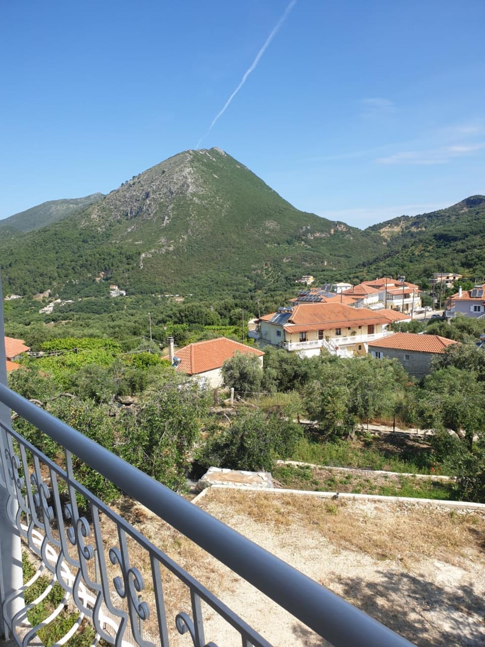 EDEM MAISONETTE Apartment in Peloponnese, Western Greece and the Ionian