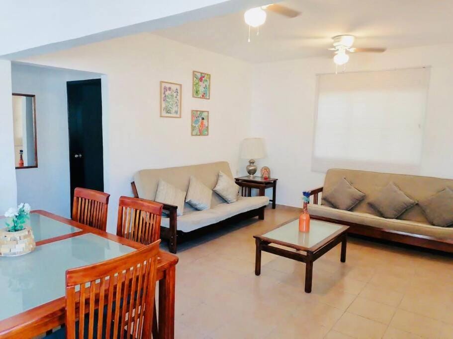Hermosa casa Tuxpan con Aire Acondicionado 2BED 1BATH House in Veracruz, Mexico