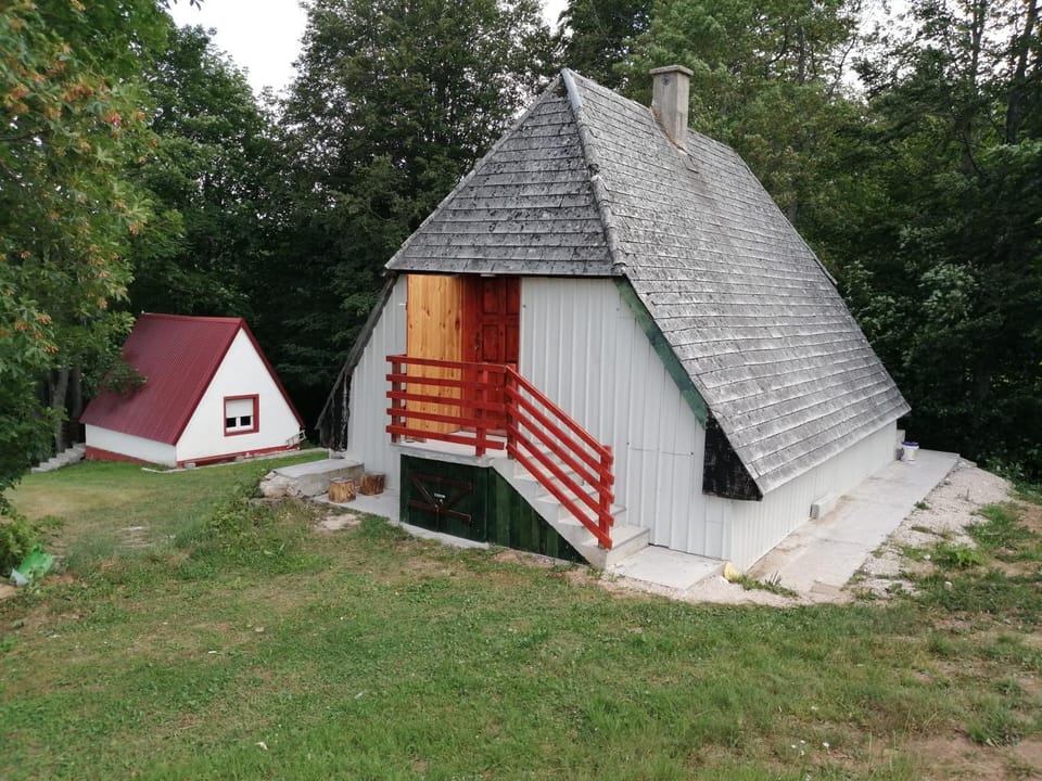 Property building, Garden