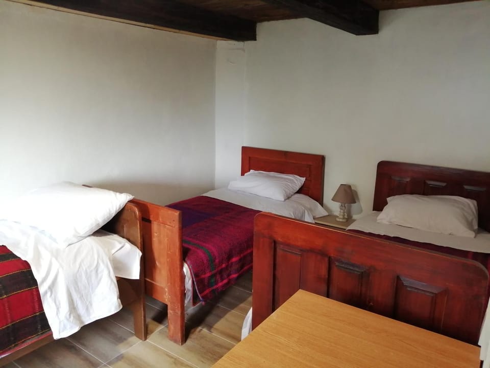 Bed, bunk bed