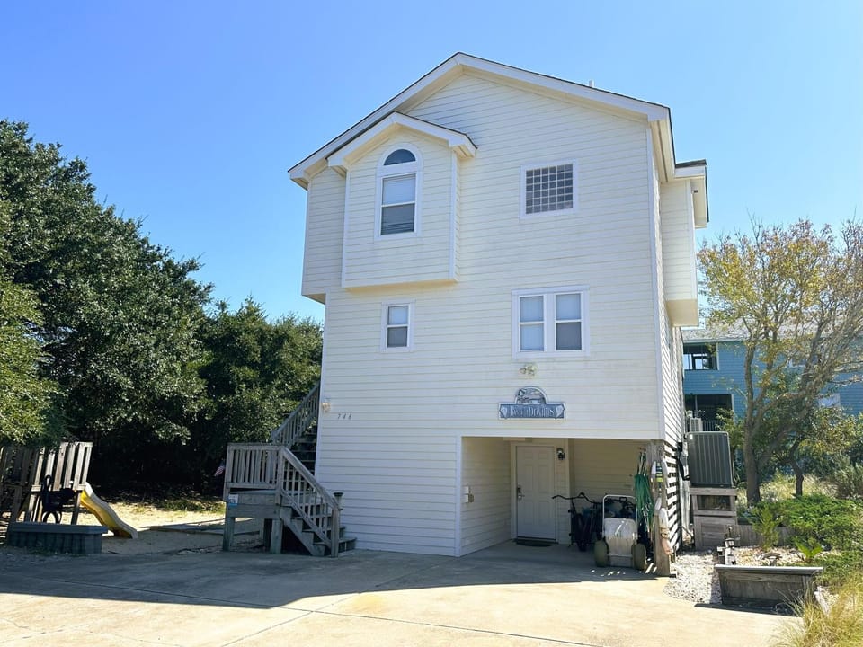 OS746- Beach Dreams House in Corolla
