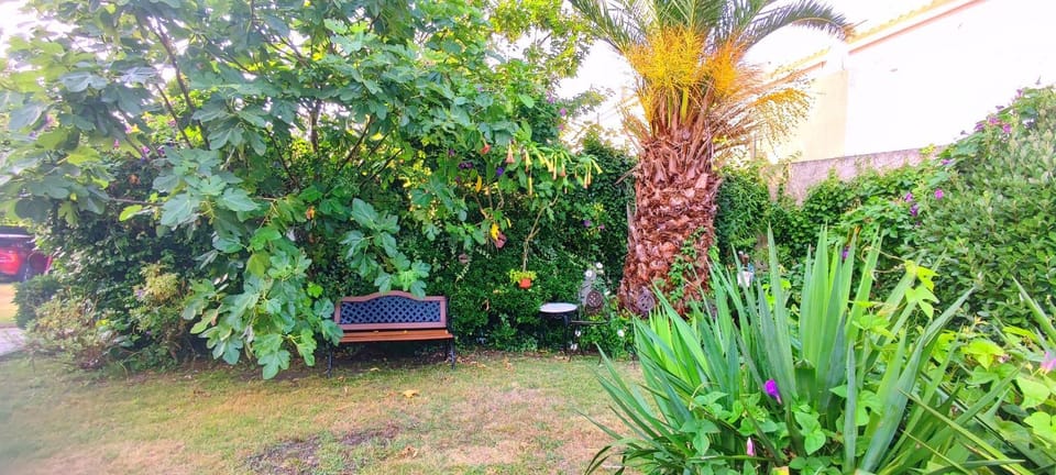 Pisos Vistalegre 2A con jardín tranquilos cerca del mar Apartment in Portonovo