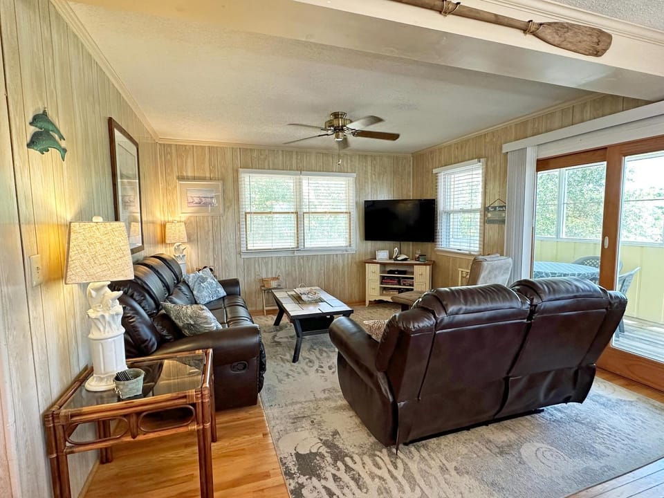 KD104A- Coast Is Clear House in Kill Devil Hills