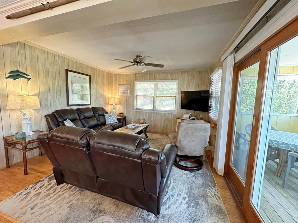 KD104A- Coast Is Clear House in Kill Devil Hills