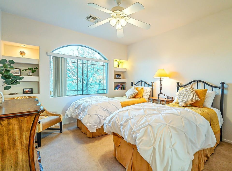 Saguaro Sunset - Luxury 3BD 2BA Home Near Tucson with Desert Views House in Oro Valley