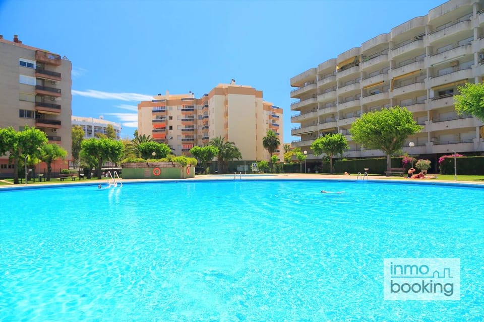 Cordoba Apartments , climatizado, piscina y cerca de la playa. Apartment in Salou