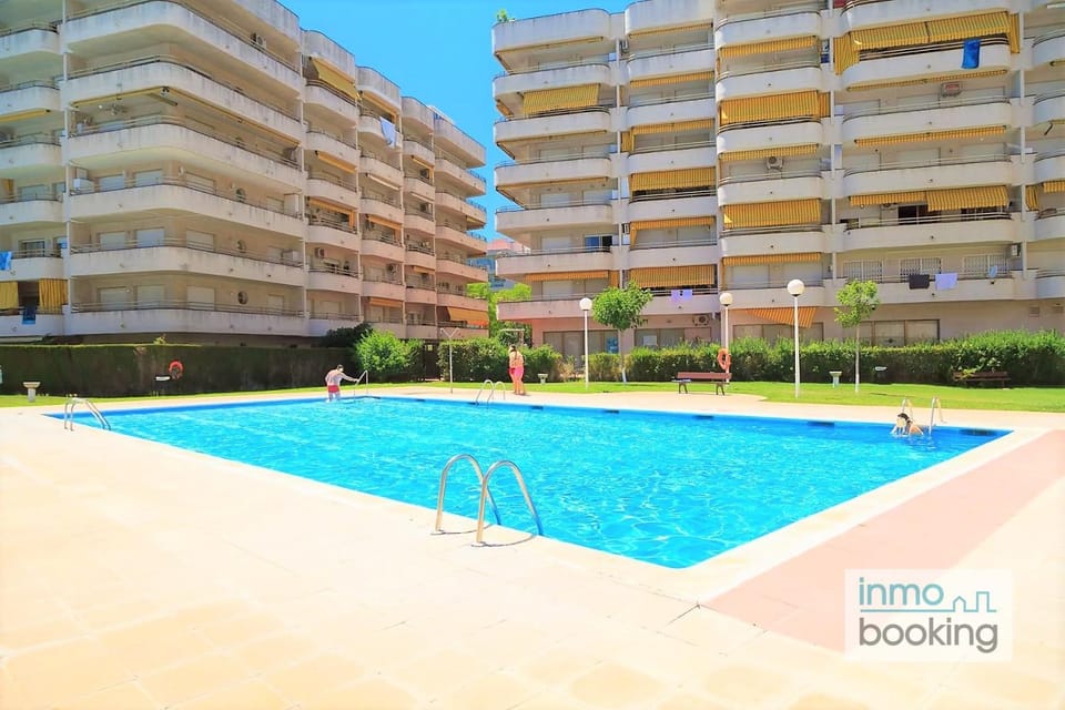 Cordoba Apartments , climatizado, piscina y cerca de la playa. Apartment in Salou