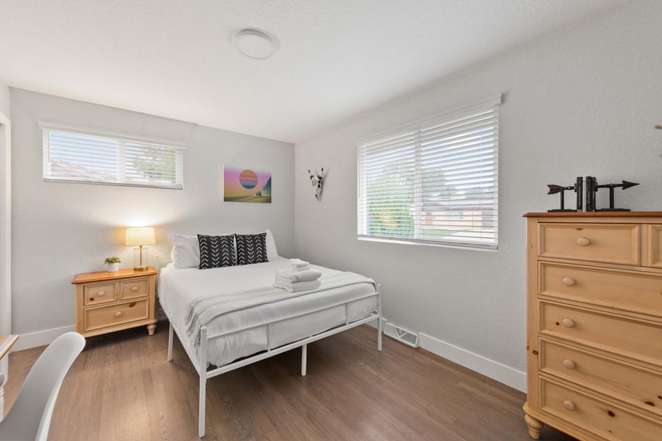 Bed, Bedroom