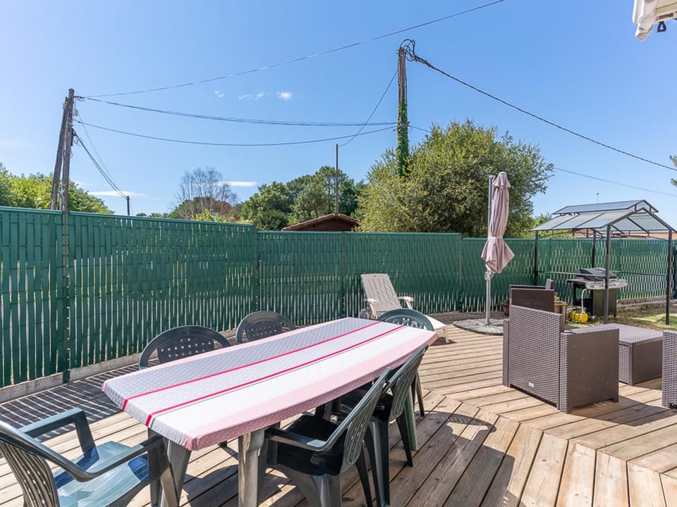 Maison 6 pers. à Biscarrosse, proche lac, jardin, BBQ, WiFi, parking, ménage inclus - FR-1-319-479 House in Parentis-en-Born