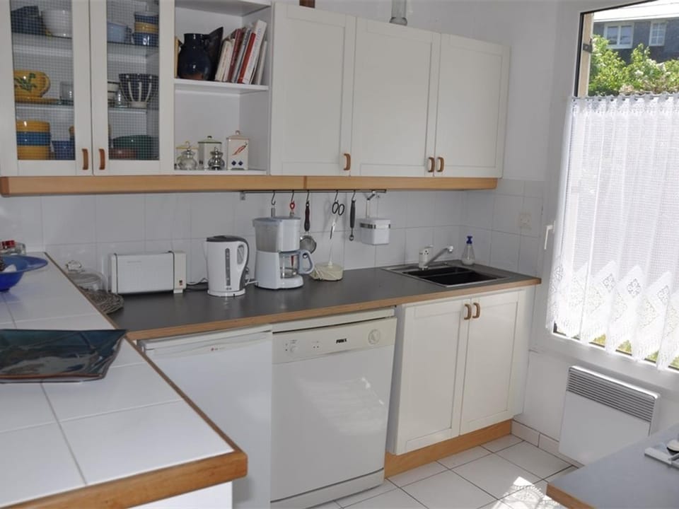 Maison plain-pied avec jardin, à 350m de la plage, WIFI, à Pleumeur-Bodou - FR-1-368-358 House in Brittany