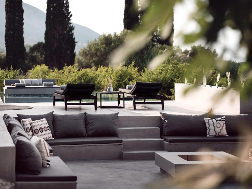 Patio, Seating area