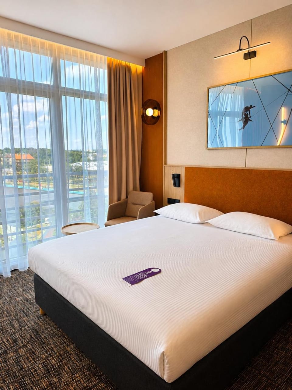 Bed, View (from property/room), Photo of the whole room, Decorative detail, Bedroom, River view, air conditioner
