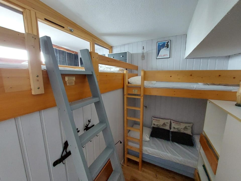 Résidence Aiguille Grive Bat Ii - Très bel appartement de 2 pièces, rénové pour 5 personnes, proche des pistes dans le village de Charmettoger à Arc 1800 MAE-1743 Apartment in Landry