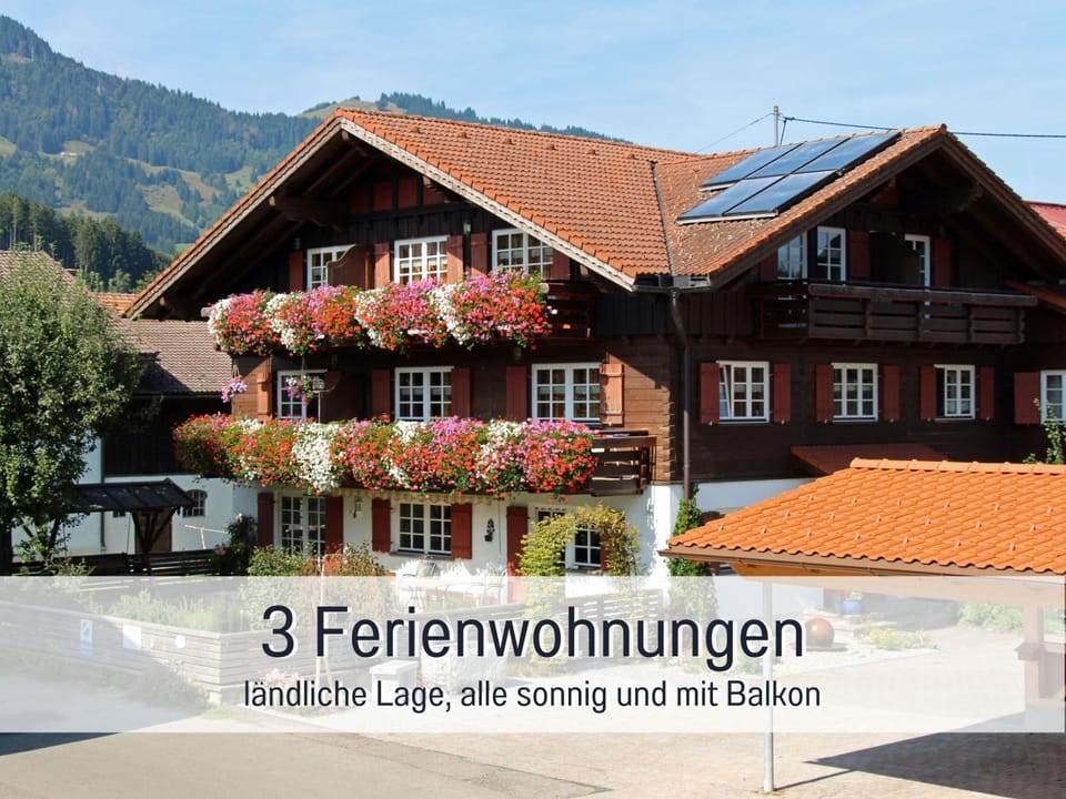 Property building, Garden, Balcony/Terrace, Balcony/Terrace, Hiking, Hiking, Cycling, Mountain view