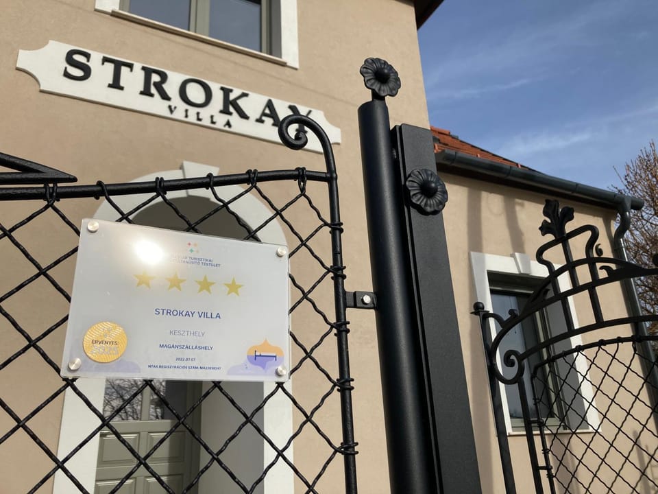Property logo or sign, Text overlay, Certificate/Award
