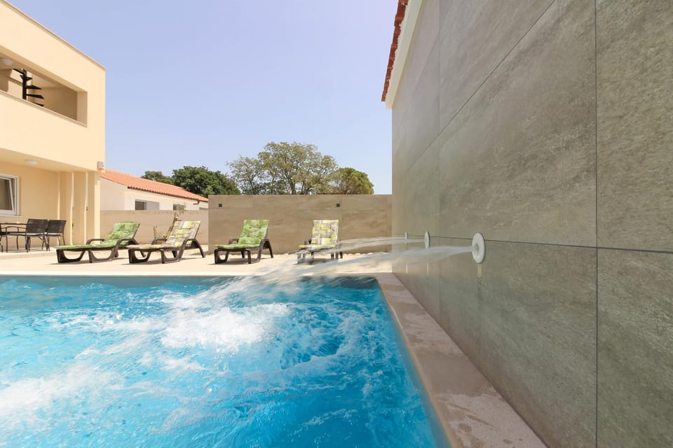 Villa Sunshine with private Hydromassage Pool near the beach Villa in Fažana