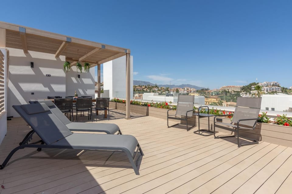View (from property/room), Balcony/Terrace
