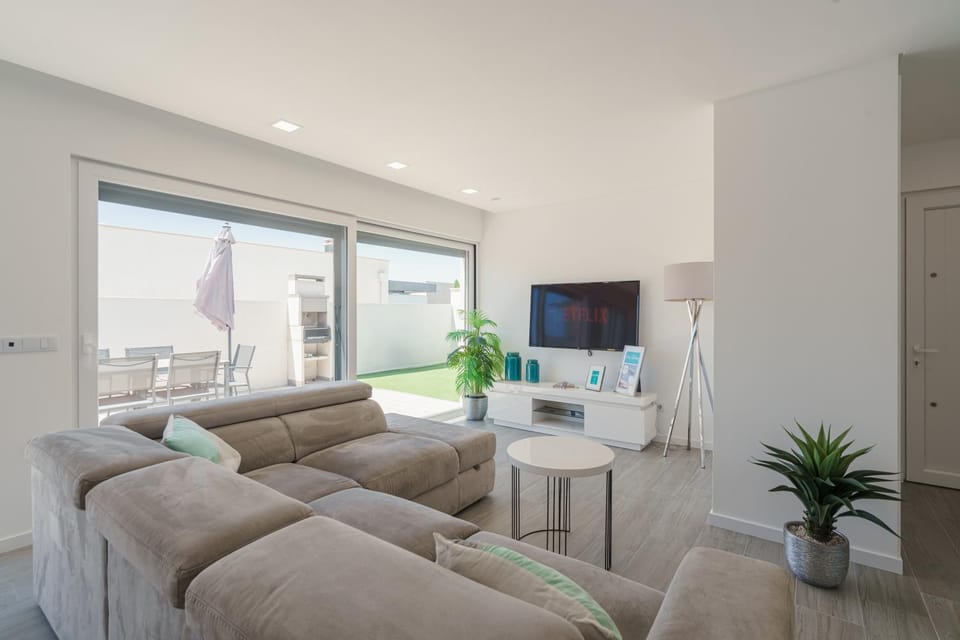 TV and multimedia, Living room, Seating area