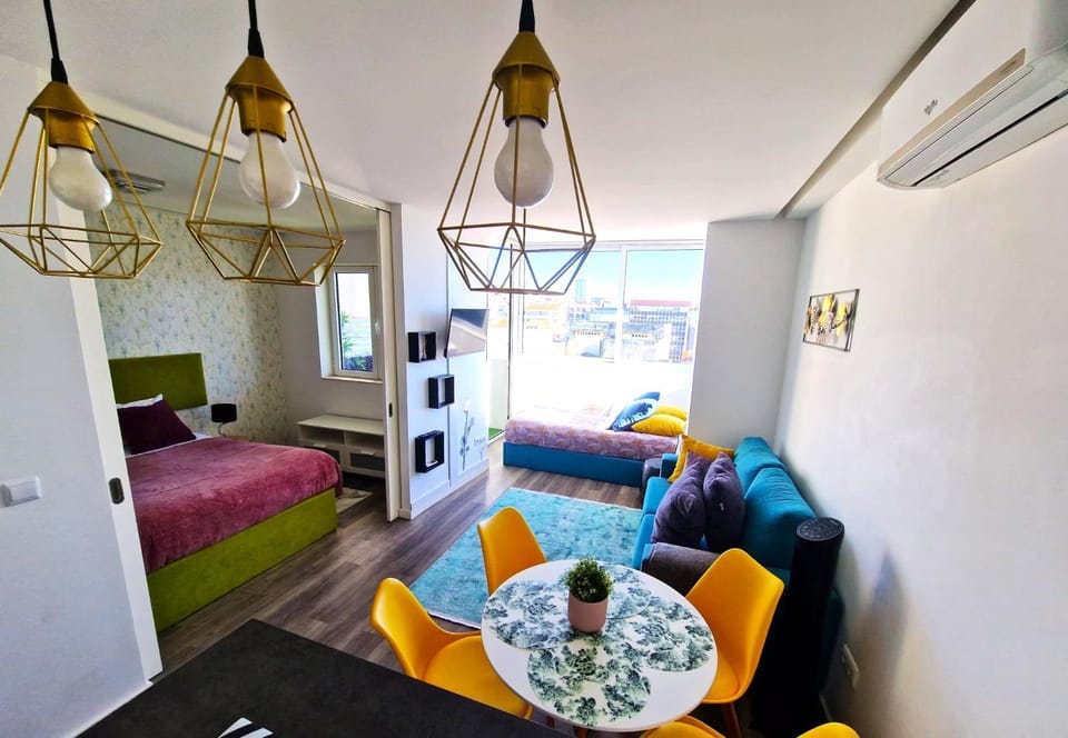 Bed, Living room, Dining area, Bedroom, air conditioner