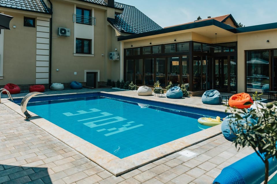 Property building, Swimming pool